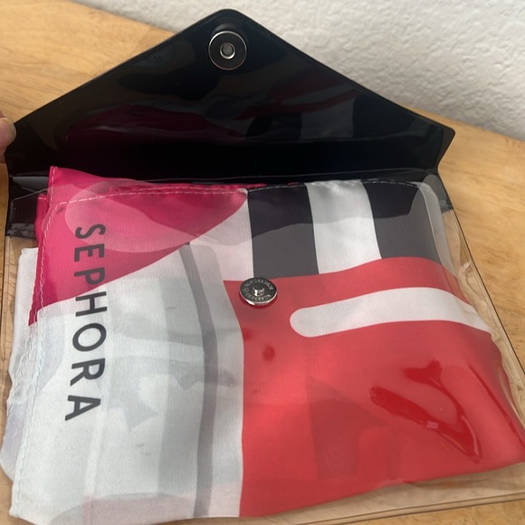 Sephora Lipstick Scarf 💄 - Picture 6 of 6